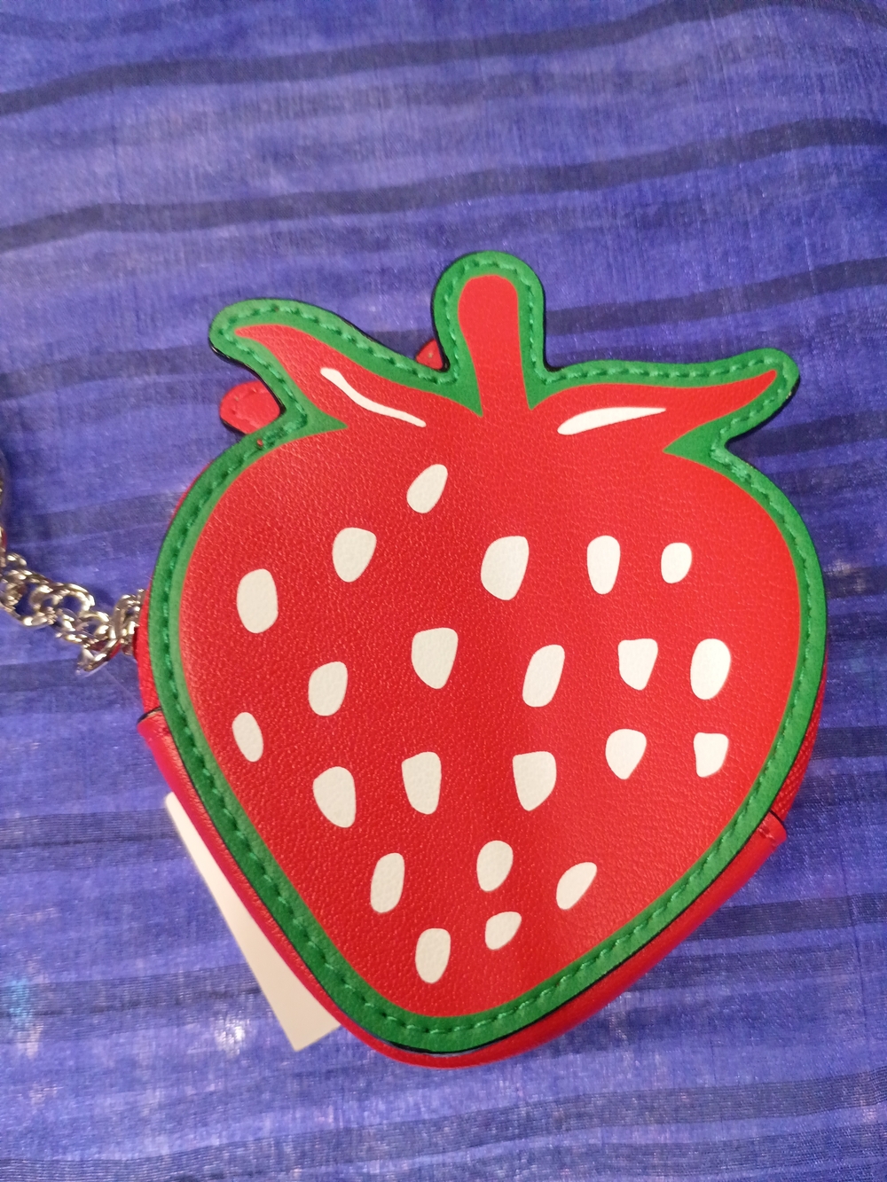 π VICTORIA'S SECRET PINK Strawberry Coin Pouch Keychain - Red with Green Trim - Picture 3 of 7